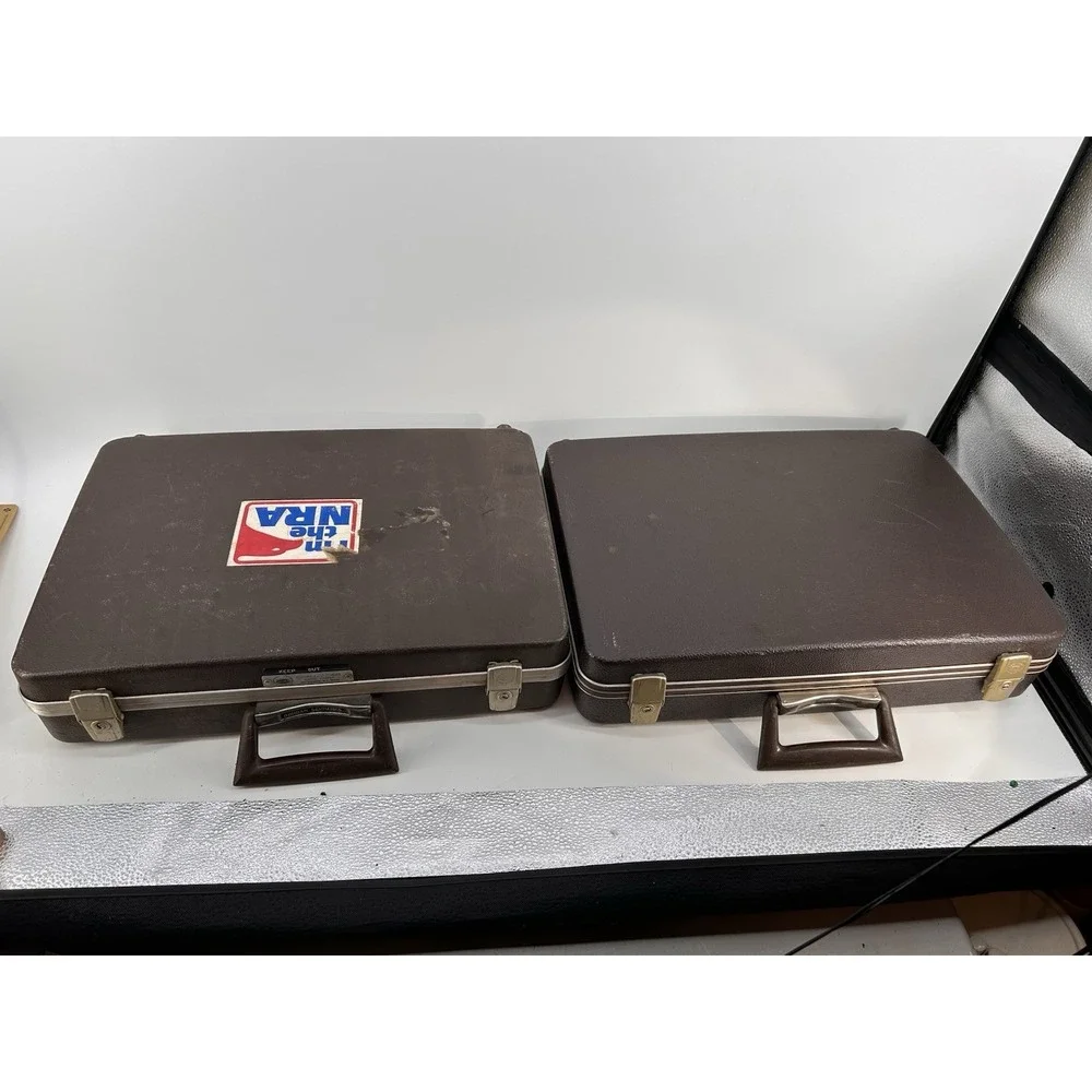 Vintage Challenger Padded Gun Equipment Hard Plastic Brief Case